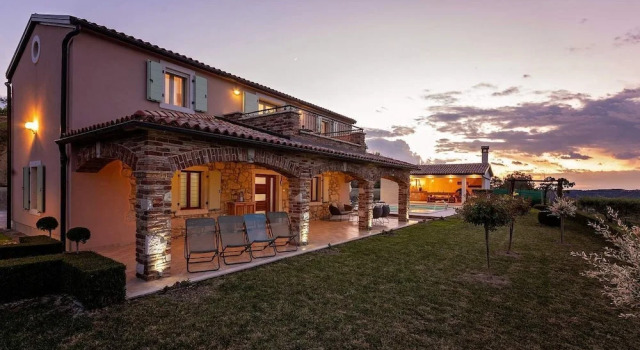 Villa Vista Visinada, Rezerwuj Willa Hotele w Crklada z basenem, Basen