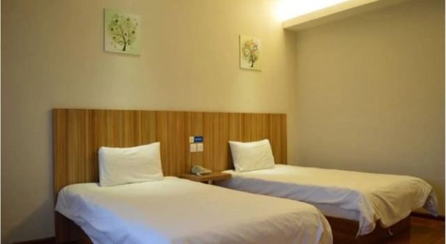 Eaka 365 Hotel Cangzhou Huanghelou Branch, Book Hotel Cangzhou Hebei