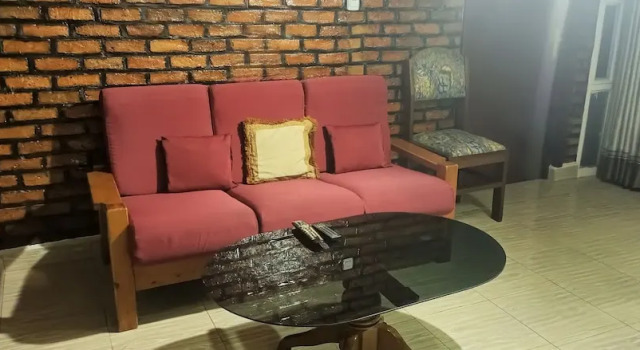 Charming 2-bed House in Kigali, Rezerwuj Hotel Kigali Nyarugenge