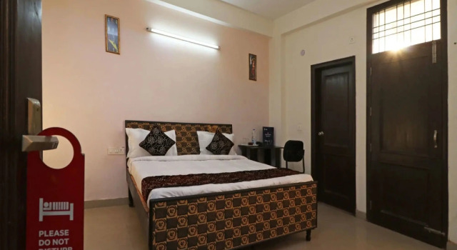 Mehta Guest House, Забронировать Гостевой дом Гостевые дома Нойда, Гостевой дом