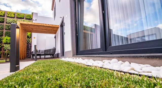 Апартаменты Deluxe Villa Esmeralda
