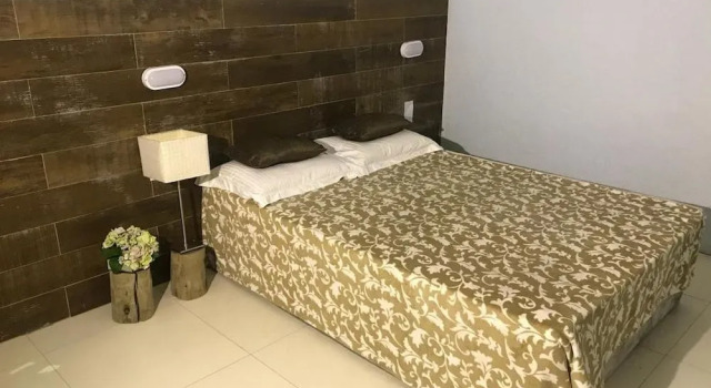 Sunset Lounge Hotel