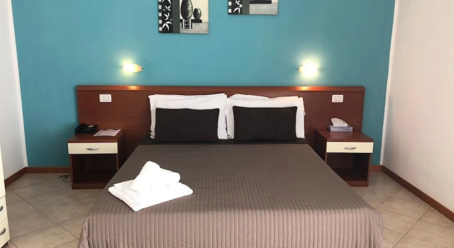Полулюкс Hotel Petrarca