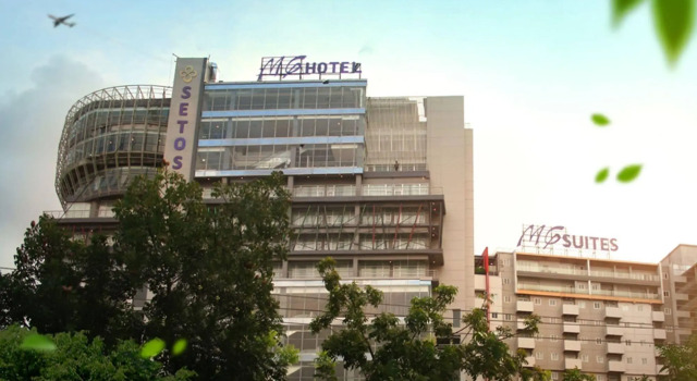 MG Setos Hotel Semarang, Rezervovat Hotel Hotely v centru Semarang, hotely v centru Semarang, Parkování