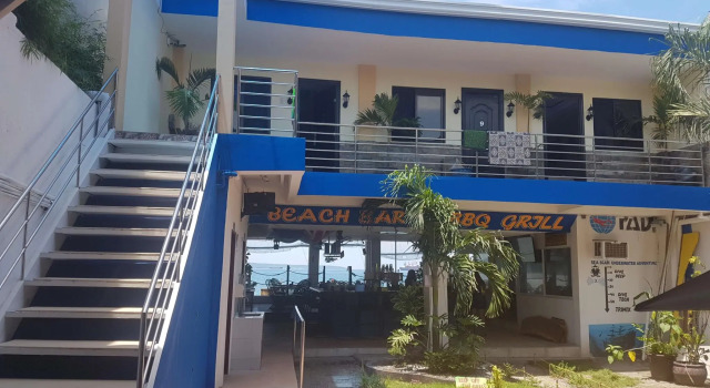 Mango's Beachfront Resort