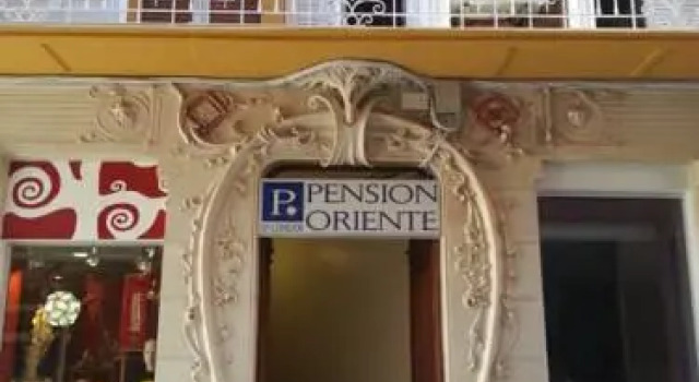Pension Oriente, Забронировать Отель Картахена Коста-Калида, рядом с Пуническая стена в Картахене