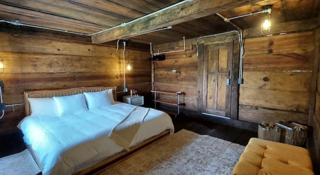 Troje Cabin, Забронировать Дом для отпуска Отели Наярит с бассейном, Бассейн