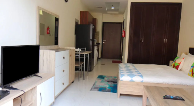 Studio Apartment in Knightbridge Court