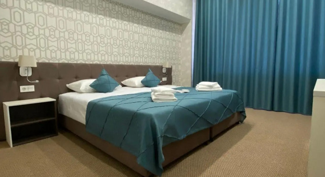 De Marco Hotel, Boek Hotel Qostanaj 