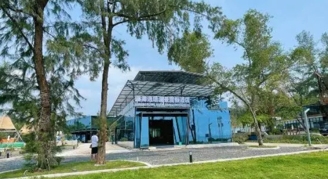 Lanhai Yijing Sea View Resort Hotel, Rezerwuj Ośrodek wypoczynkowy Hotele w Fangchenggang z basenem, Basen