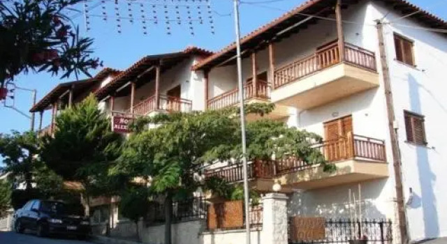 Hotel Alexandra, Book Hotel  