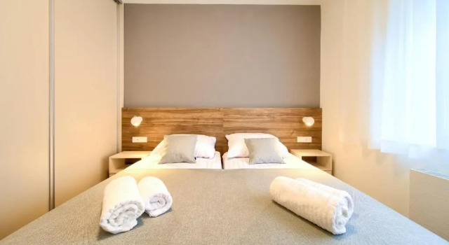 Residence Veglia, Забронировать Отель Отели Крка 4 звезды, рядом с Krk Harbour, 4*
