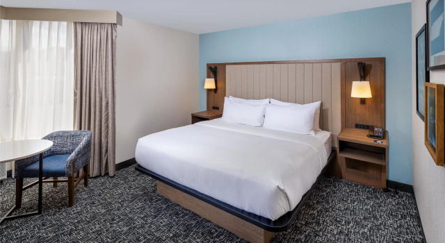 Номер Standard DoubleTree by Hilton Johnson City