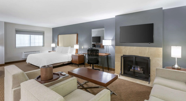 Двухместный люкс Best Western PLUS Cotton Tree Inn