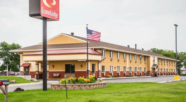 Econo Lodge, Prenota Hotel Hotel a Janesville con parcheggio, Parcheggio
