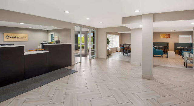 Clarion Pointe Indianapolis Northeast