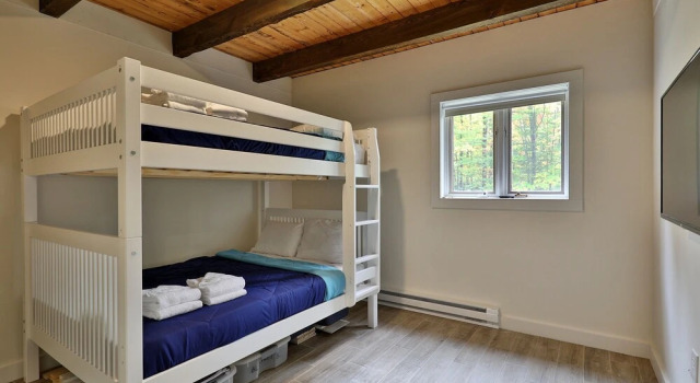Left Duplex Home Directly Across From Pico Mountain, Close to Killington, home, Забронировать Отель Киллингтон Killington Ski