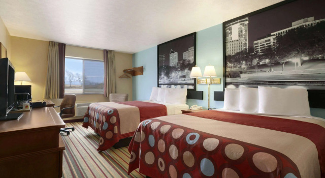 Super 8 by Wyndham Park City/North Wichita Area