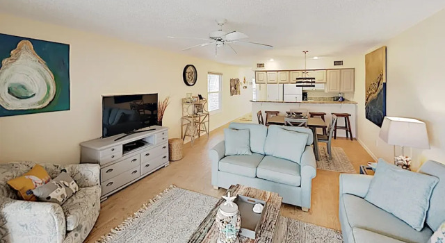 1233 W Lagoon Avenue Townhouse Unit A 2 Bedrooms 3 Bathrooms Townhouse, Varaa Lomakoti Huvilat kohteessa Alabama, Villa
