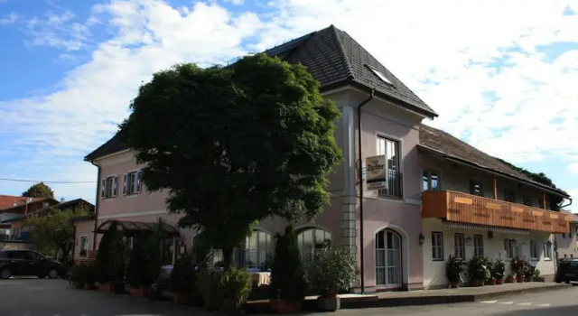 Gasthof Fischwenger, Забронировать Отель Штрасвальхен Район Флахгау