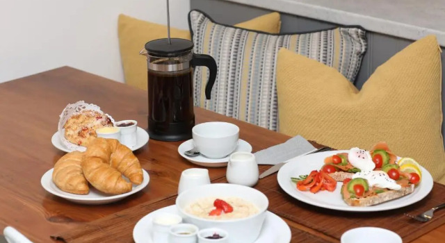 Апартаменты East Bridge Apartments