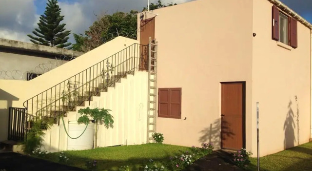 Studio in Triolet, With Enclosed Garden and Wifi - 3 km From the Beach, Book Apartment Triolet Mauritius