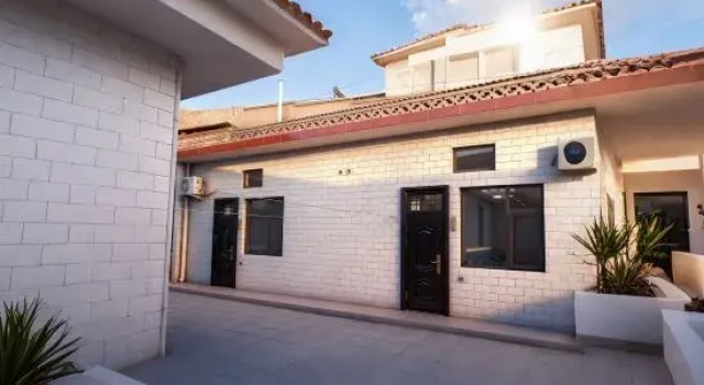 Lingshi Time Cave Homestay, Prenota Hotel Hotel a Shanxi con parcheggio, Parcheggio