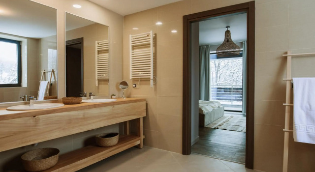 Silver Pine Apartment