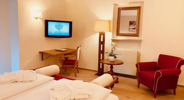 Апартаменты Hotel Zum Jungen Römer