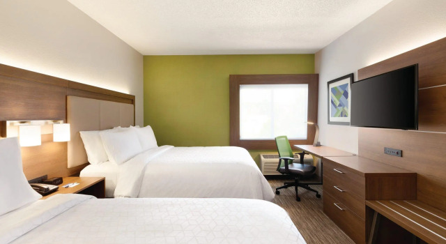 Четырёхместный номер Standard Holiday Inn Express Hartford South - Rocky Hill by IHG