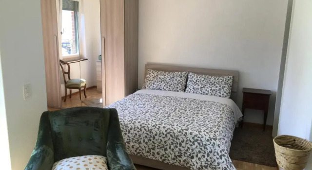 Family Friendly STUDIO 5 min city center 5 station, Забронировать Апартаменты/квартира Отели Лугано с парковкой, рядом с Парк Ciani, Парковка