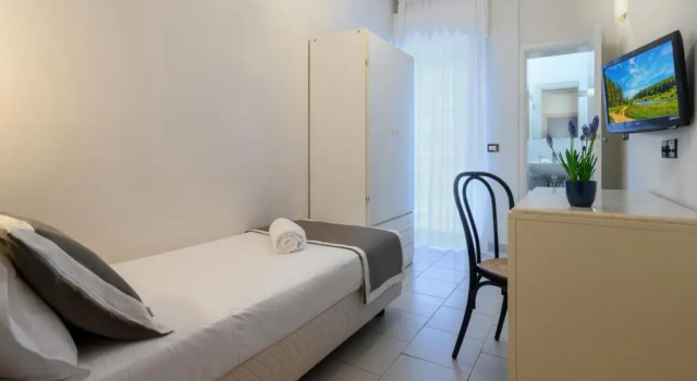 Номер Economy Atlas Hotel