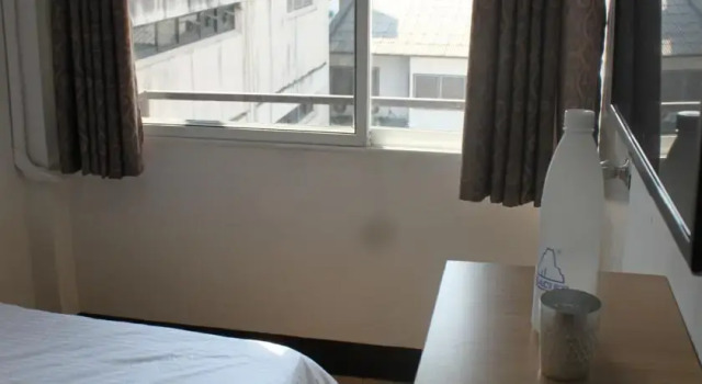 Xiyin Guesthouse, Забронировать Гостевой дом Гостевые дома Хот, Гостевой дом