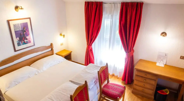 Семейный номер Standard с балконом Hotel Berthod