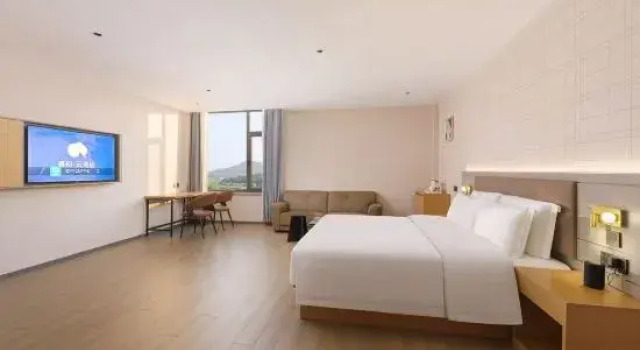 Люкс Business Home Inn Affiliated - Rui Emerald Cloud Hotel (Dalian Changxing Island Santang Central Street)