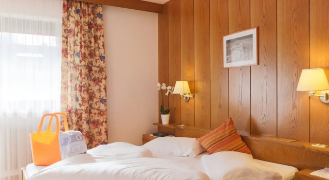 Hotel Levita, Забронировать Отель Отели в центре Натурно с завтраком, отели в центре Натурно с завтраком