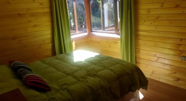 Newenpüllü   Cabañas, Book Hotel Hoteller i Curacautin med pool, Swimmingpool