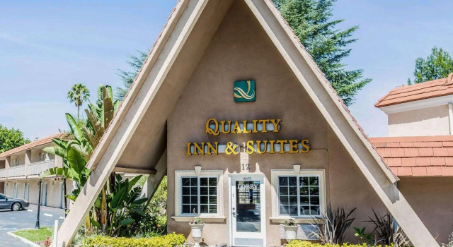 Четырёхместный номер Standard Quality Inn & Suites Thousand Oaks