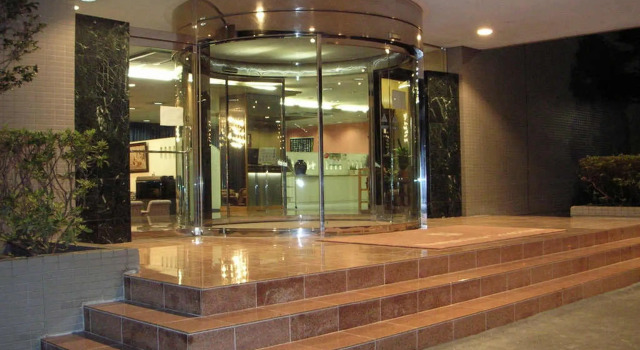 Numazu Inter Grand Hotel, Boek Hotel Hotels in Tokai met parkeren, Parkeren