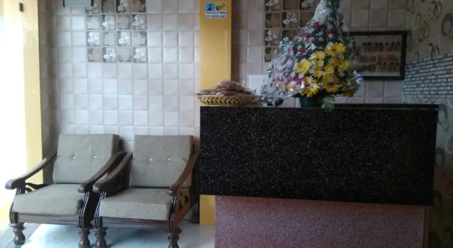 Asalpha Dormitory, Забронировать Отель Отели Мумбай с завтраком, Завтраки