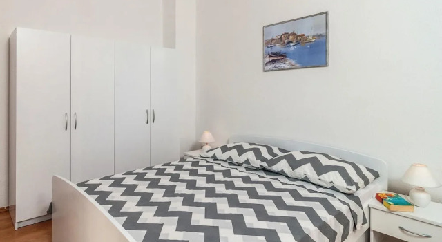 Awesome Home in Omis With Wifi and 6 Bedrooms, Buchen Sie Hotel Hotels in Gespanschaft Split-Dalmatien mit Pool, Schwimmbad