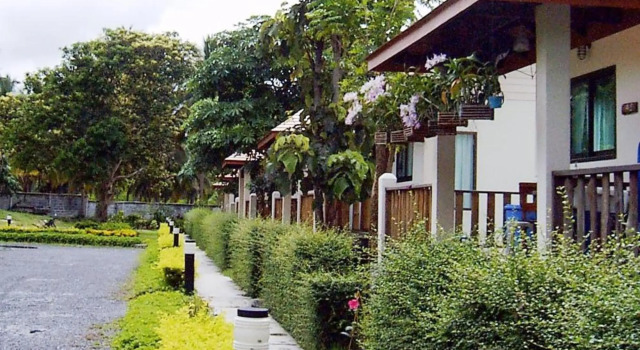 Naku Resort, 预订 度假村 Pong 春武里