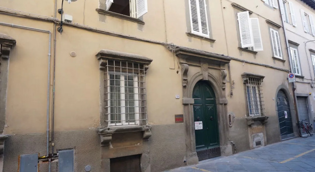 Silvia Apartment, Buchen Sie Ferienwohnung Lucca Toskana