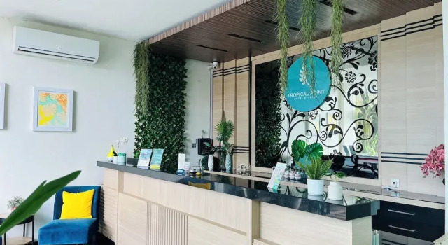Tropical Point Hotel Syariah, Prenota Hotel Kendari 