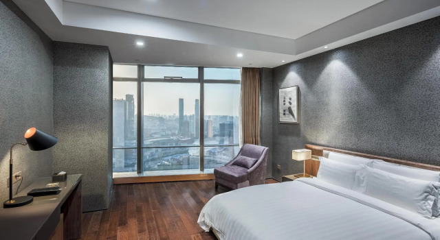 Номер Deluxe Grand Madison Qingdao Harbour-view Central（Former Qingdao Farglory Hotel）