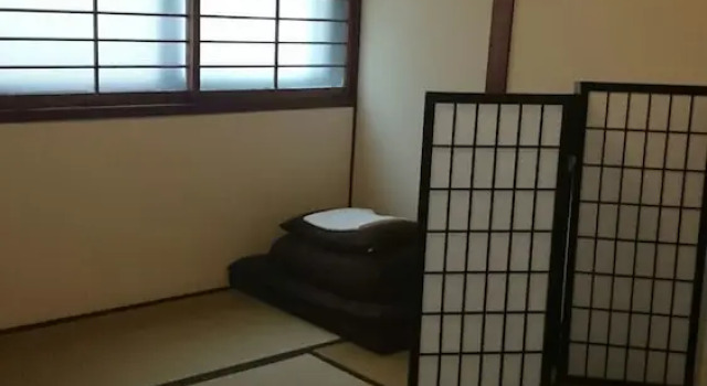 Кровать в общем номере (женский номер) Tenma Itoya Guest House - Hostel