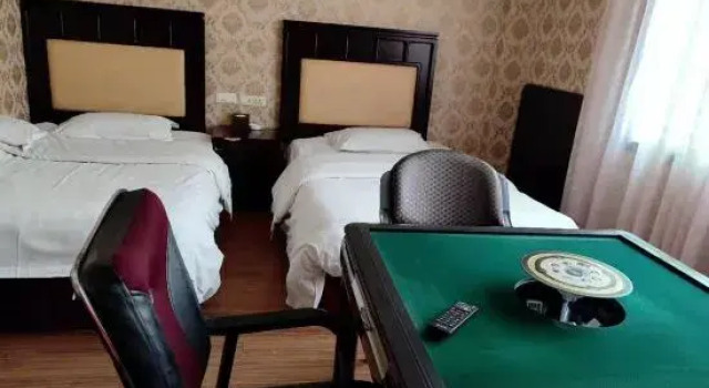 Chongqing Jishun Business Hotel, Prenota Hotel Hotel a Chongqing Area con parcheggio, Parcheggio