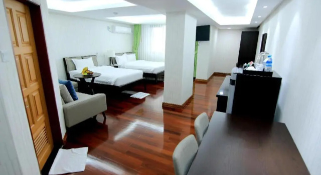 Полулюкс Myanmar Life Hotel