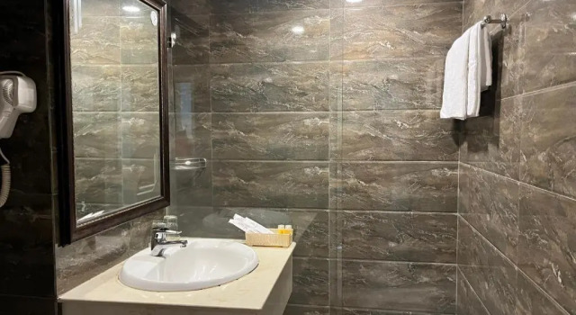 Номер Standard Phung Long Hotel