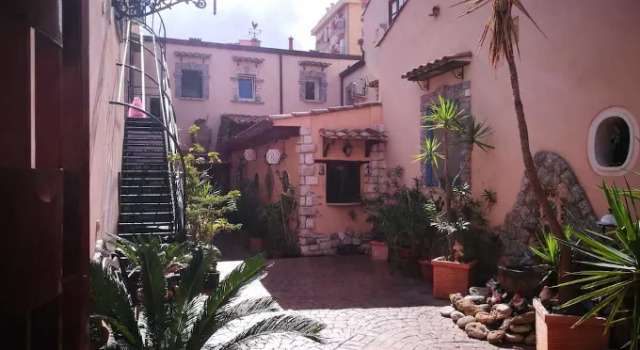 Seven Rooms, Book Hotel Hotels in Sicily with Parking, Parking